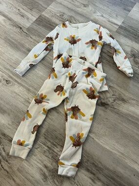 Unbranded Cream Turkey Print Kids Pajama Set